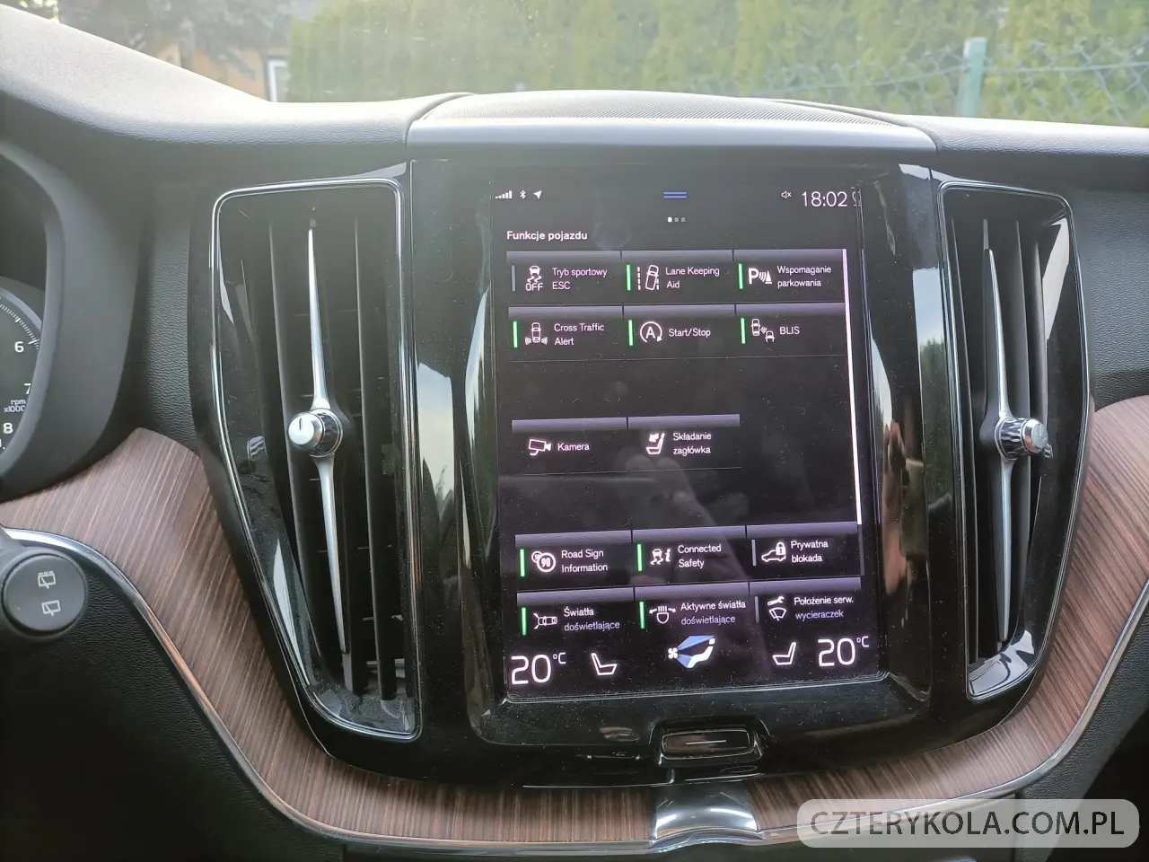 Volvo- XC 60- 2020 