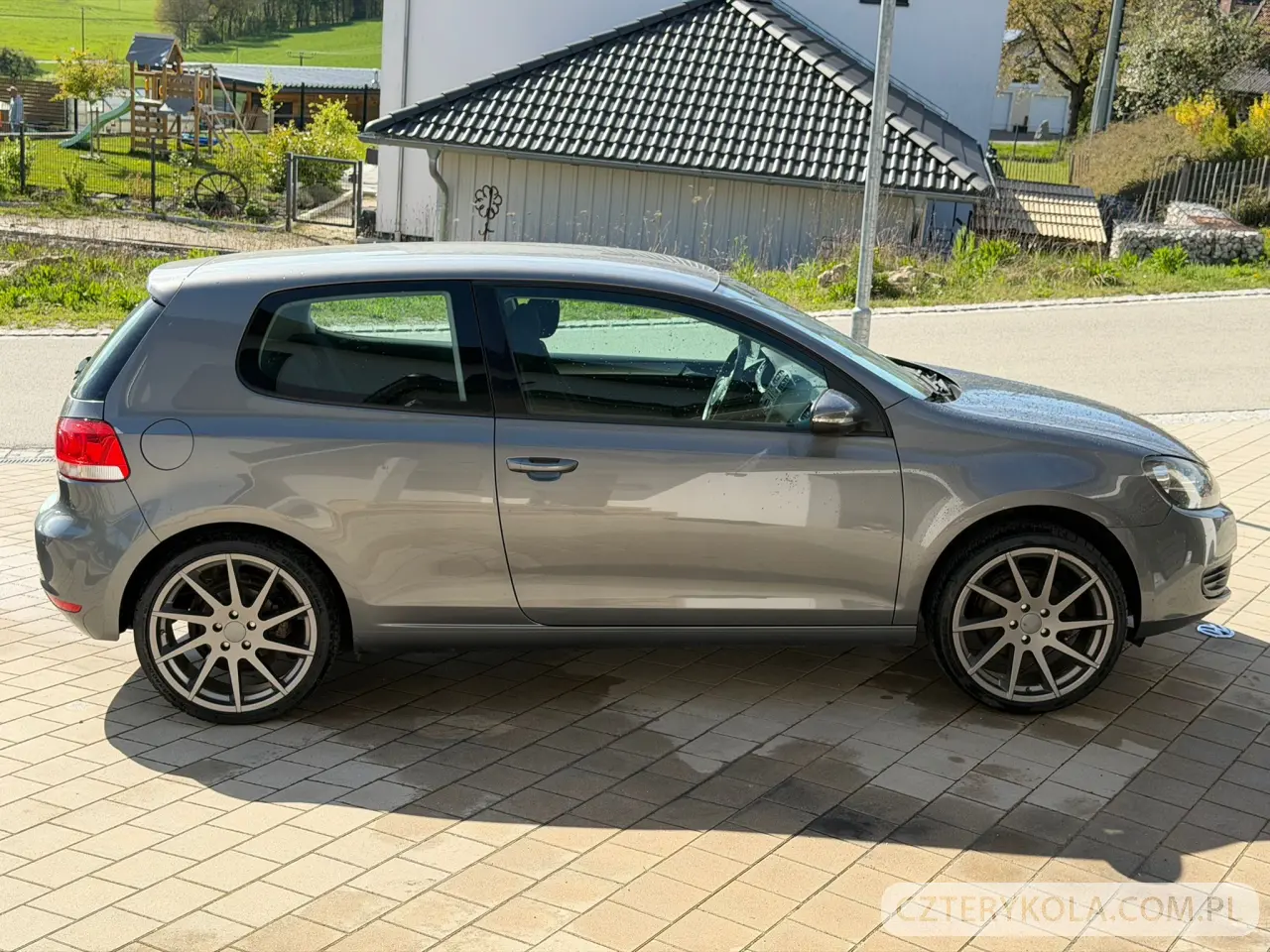 Volkswagen- Golf- 2009 