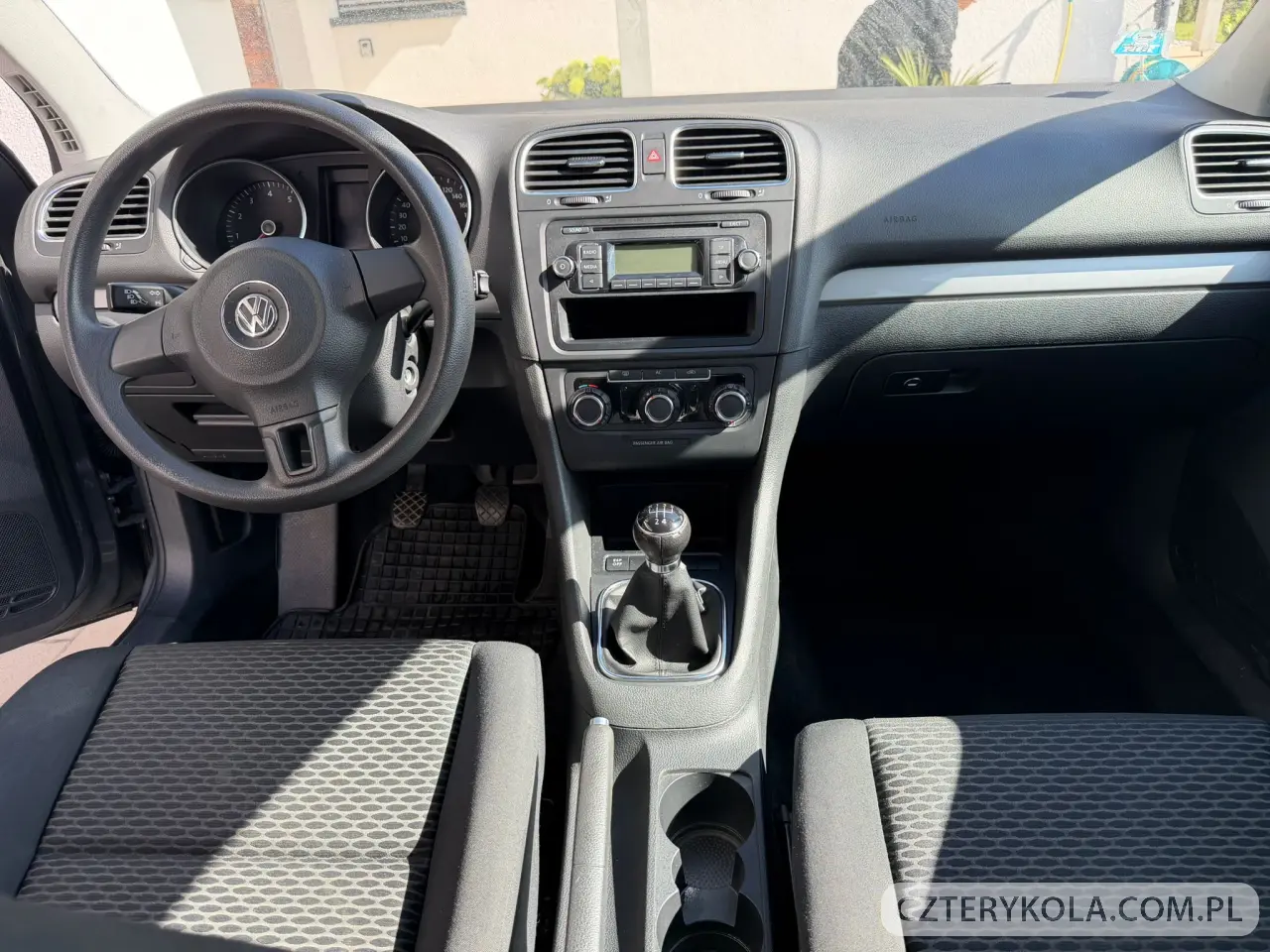 Volkswagen- Golf- 2009 