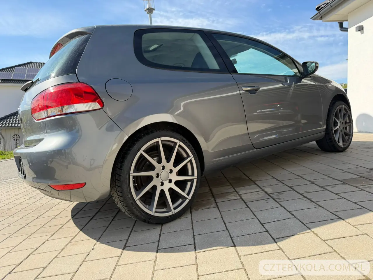 Volkswagen- Golf- 2009 