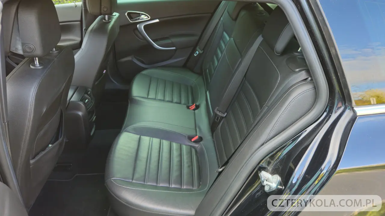 Opel- Insignia- 2014 