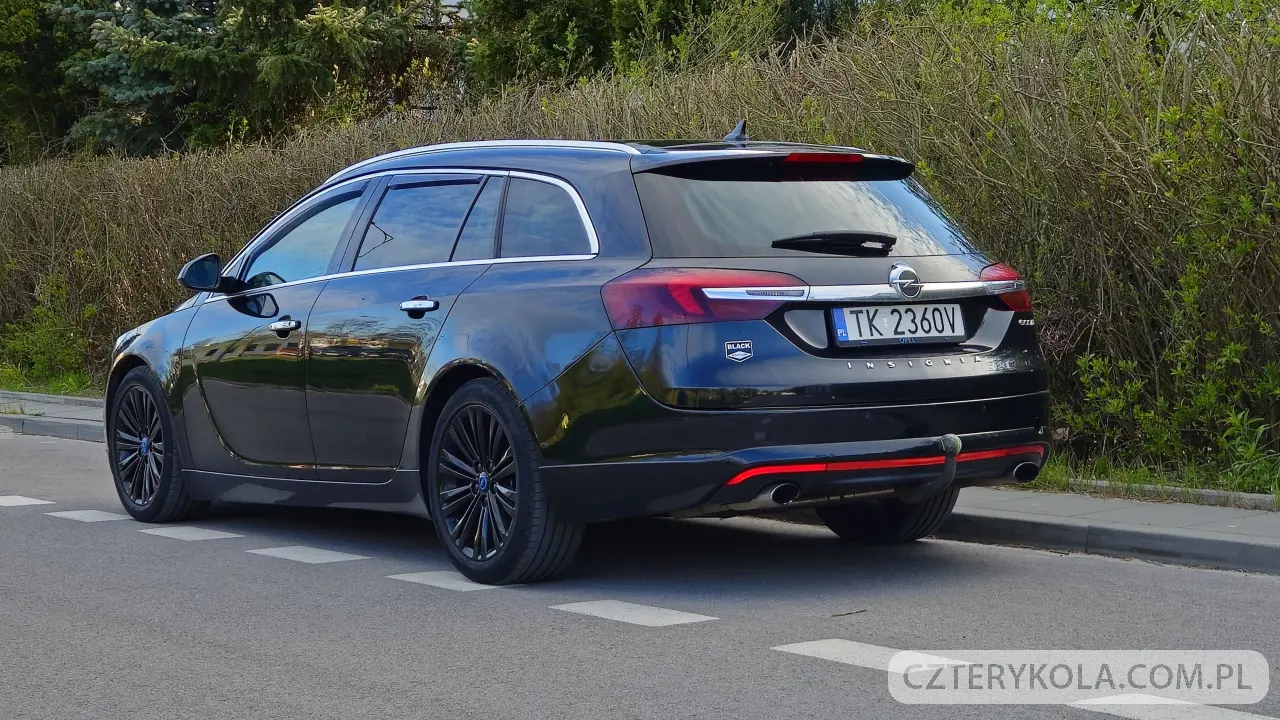 Opel- Insignia- 2014 