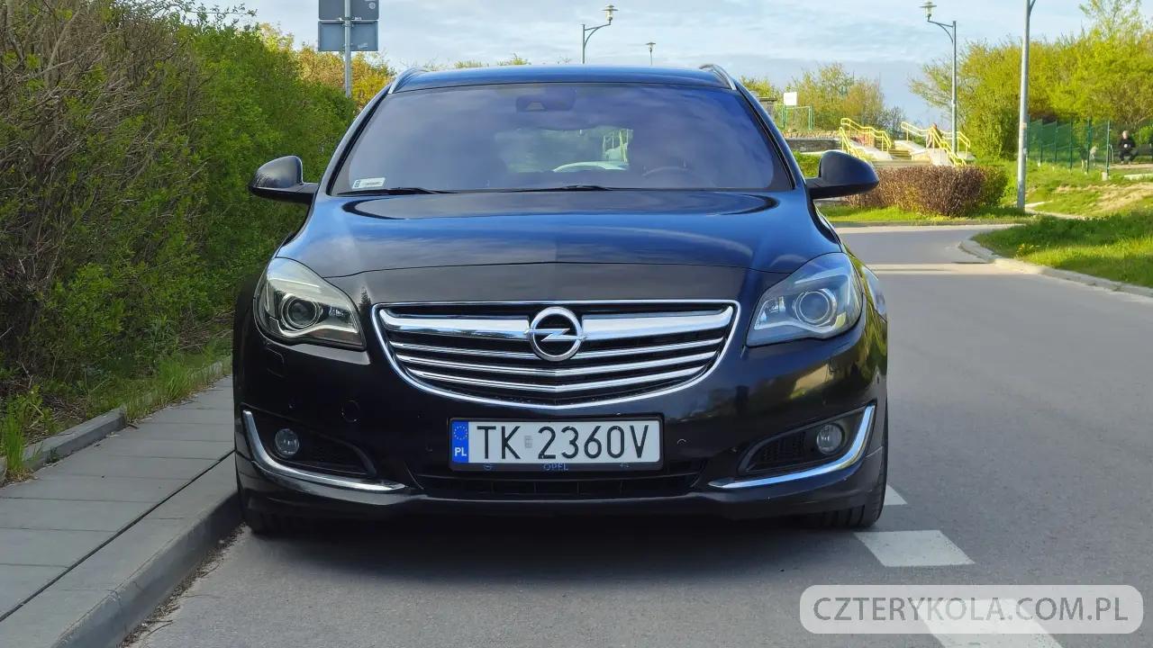Opel- Insignia- 2014 