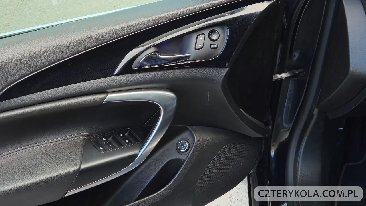Opel- Insignia- 2014 