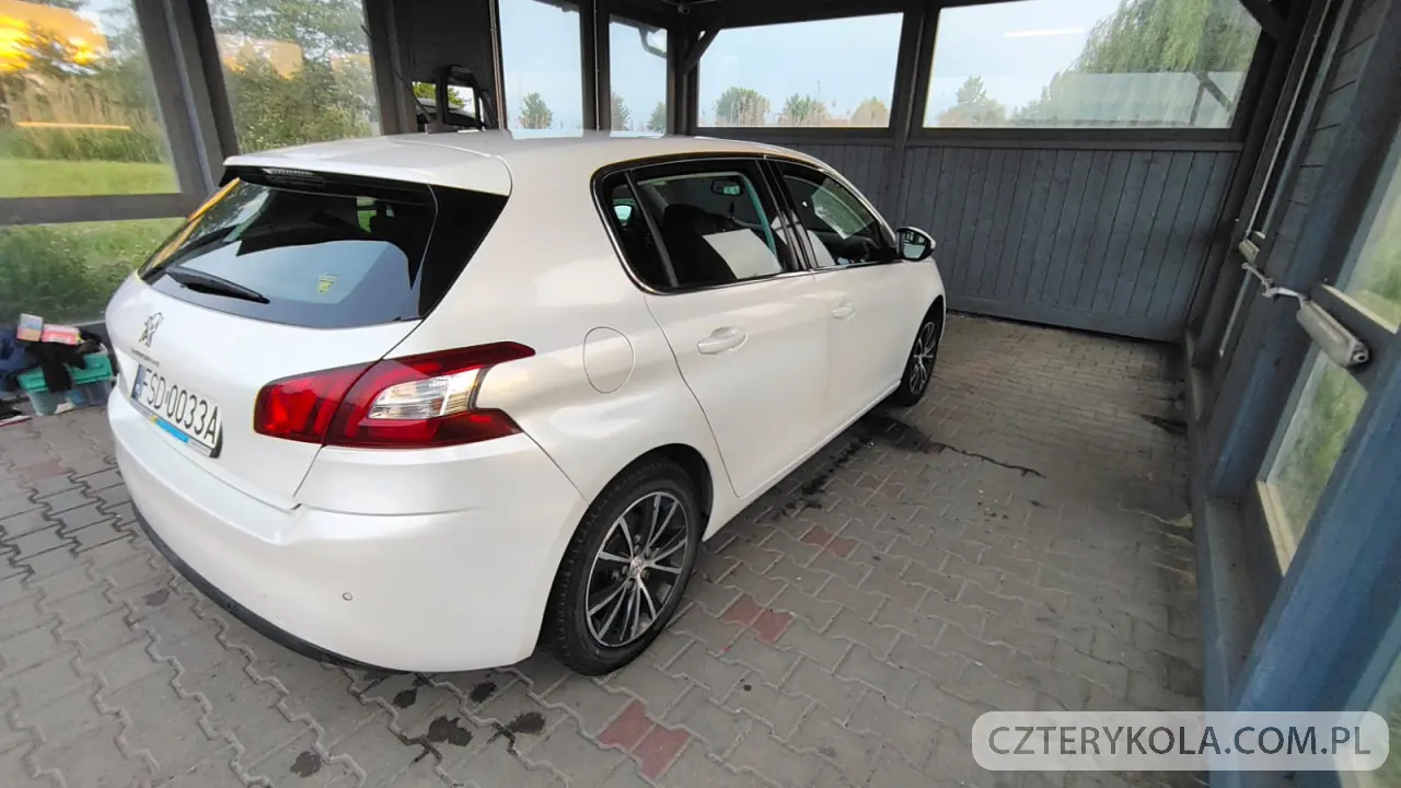 Peugeot- 308- 2014 