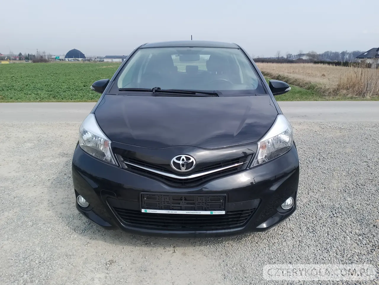 Toyota- Yaris- 2014 