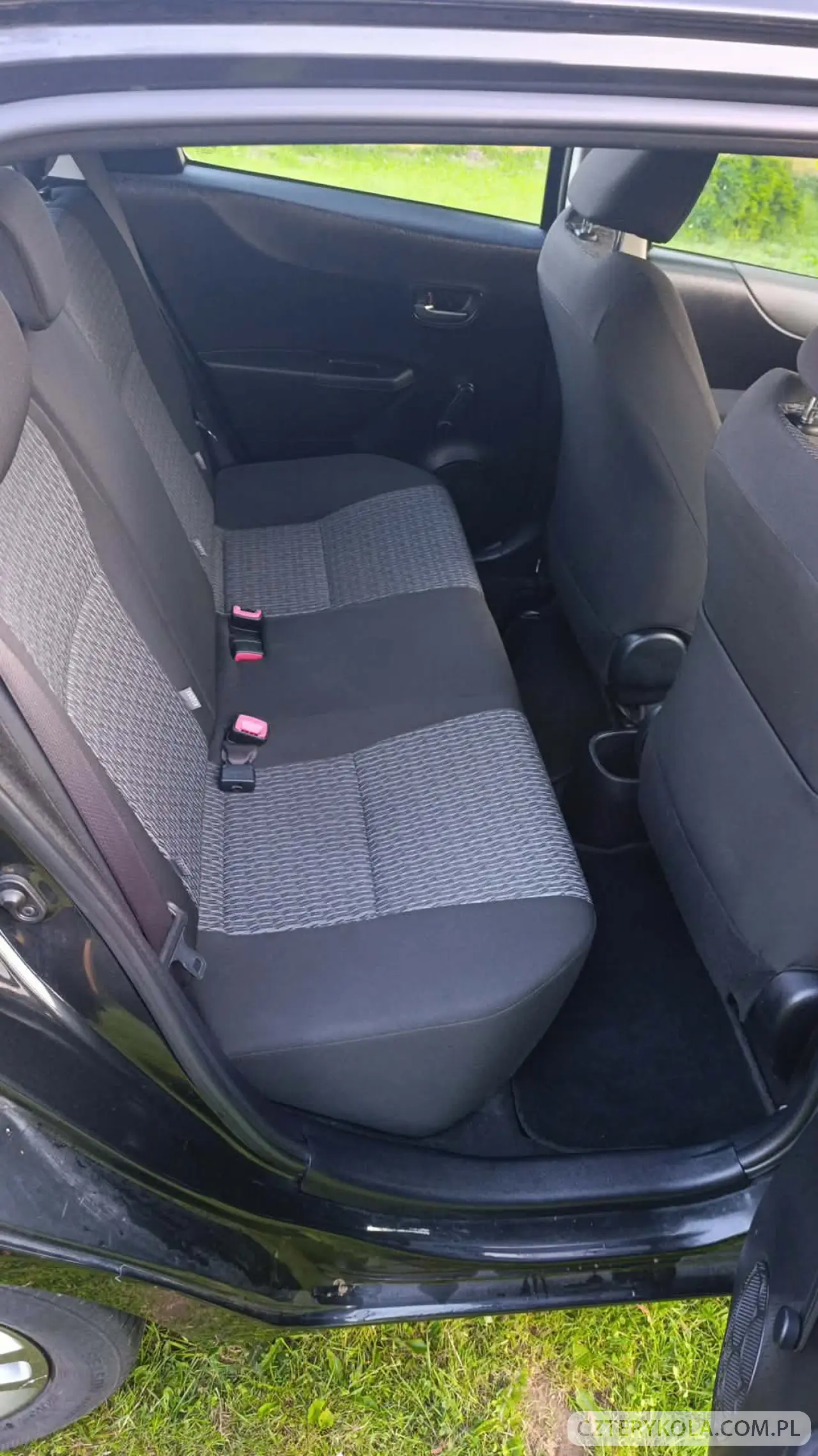 Toyota- Yaris- 2014 