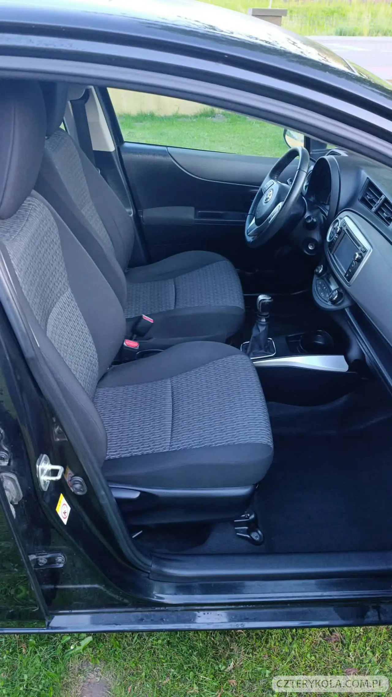 Toyota- Yaris- 2014 