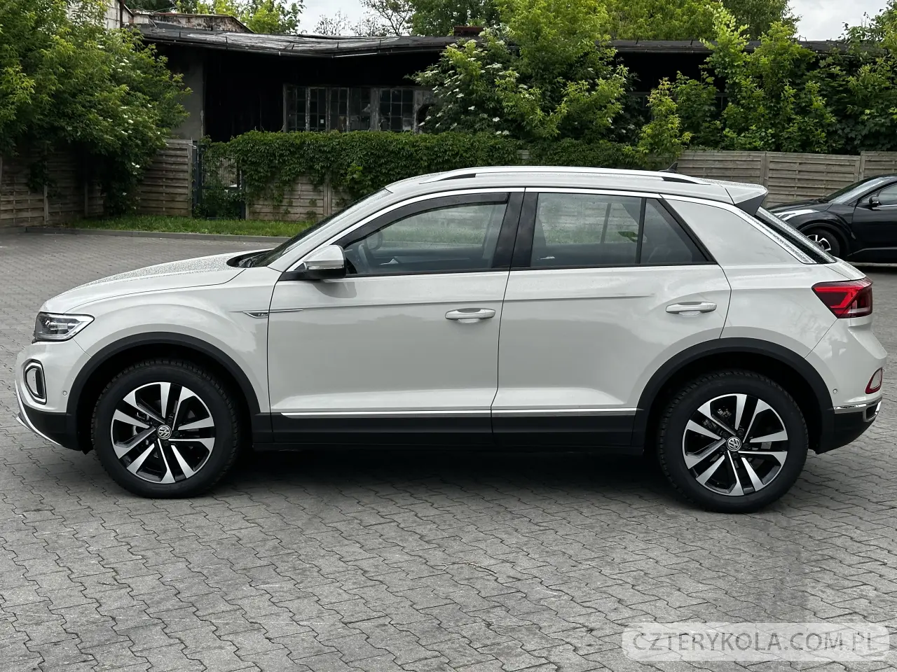 Volkswagen- T-Roc- 2024 