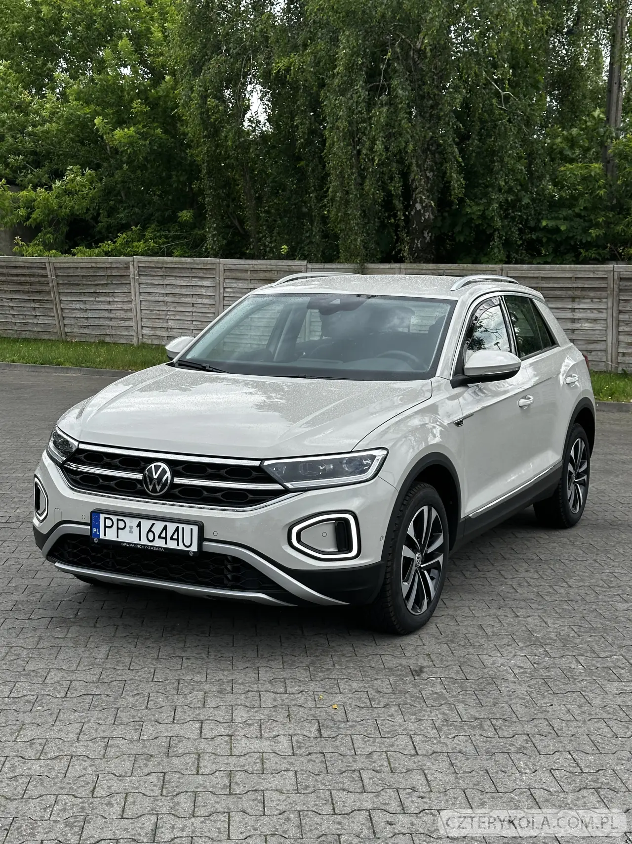 Volkswagen- T-Roc- 2024 