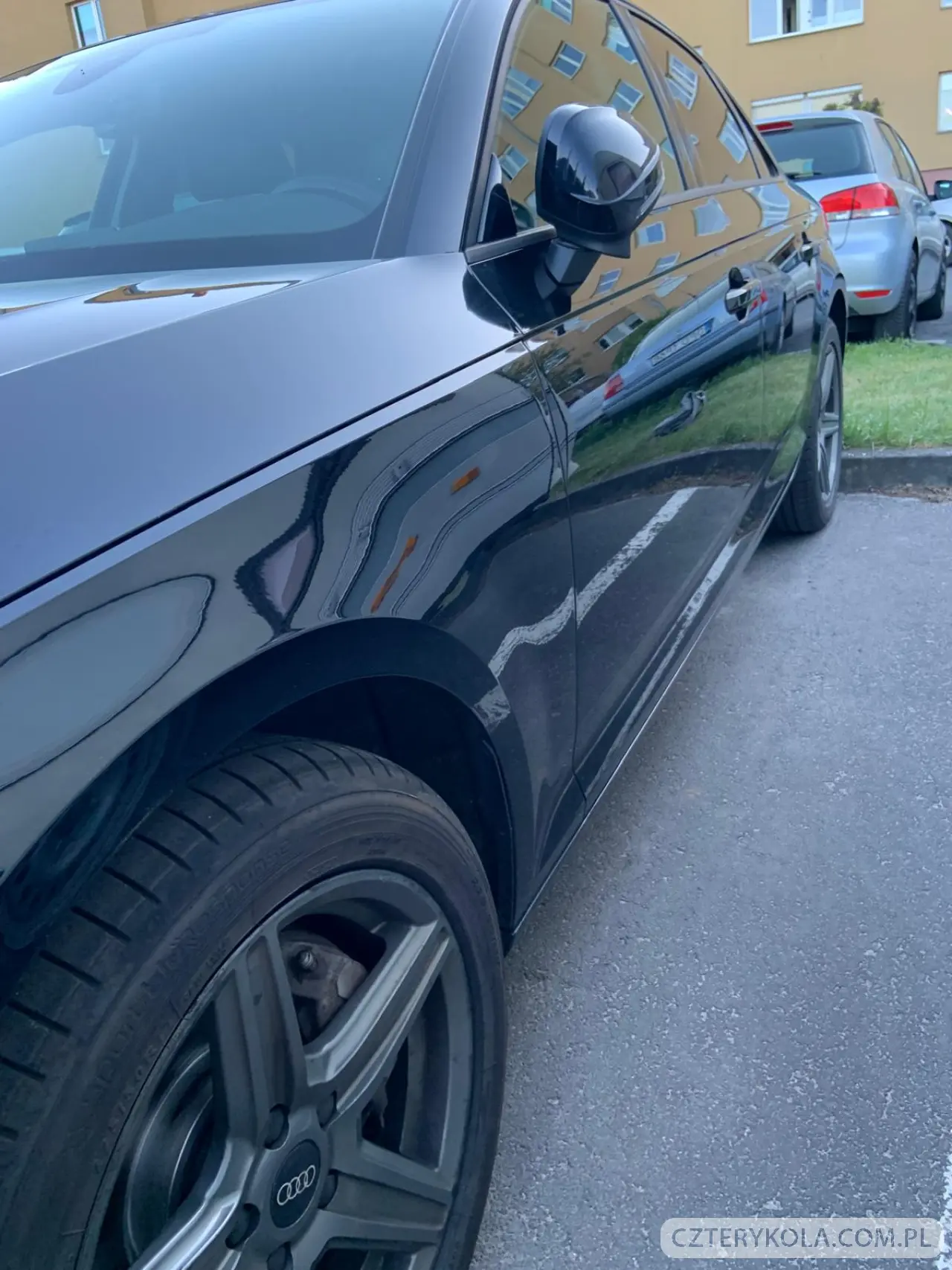 Audi- A4- 2016 