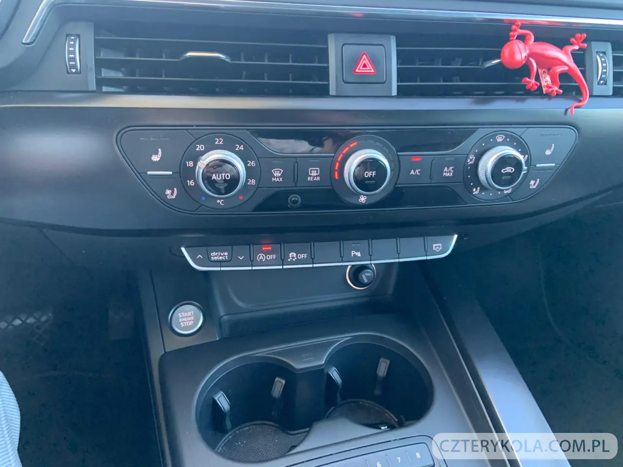 Audi- A4- 2016 