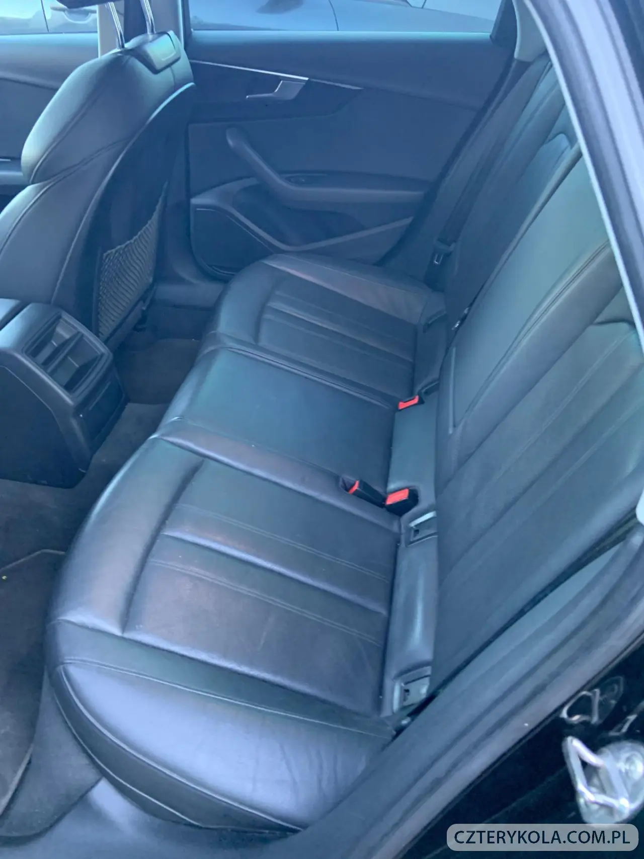 Audi- A4- 2016 
