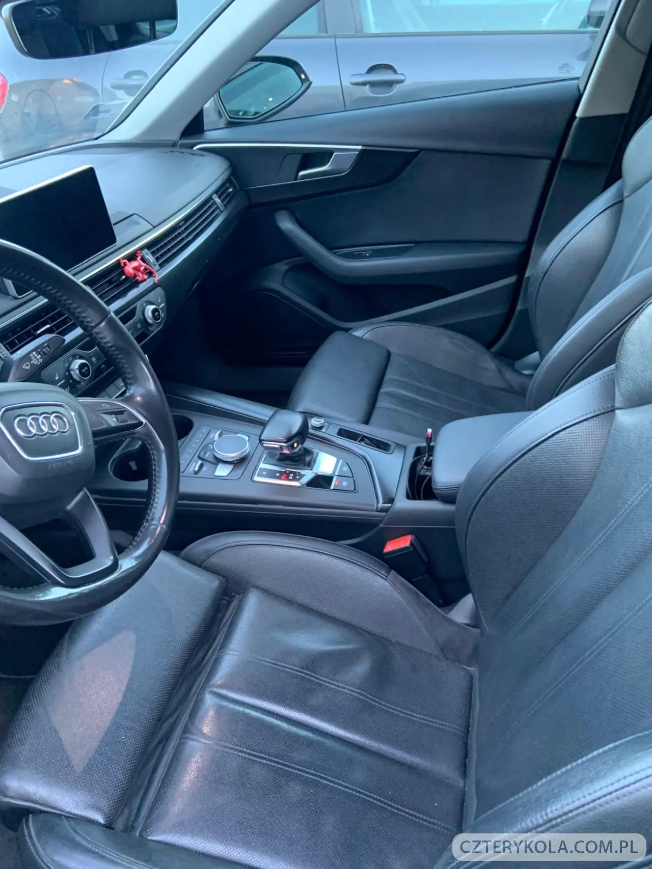 Audi- A4- 2016 