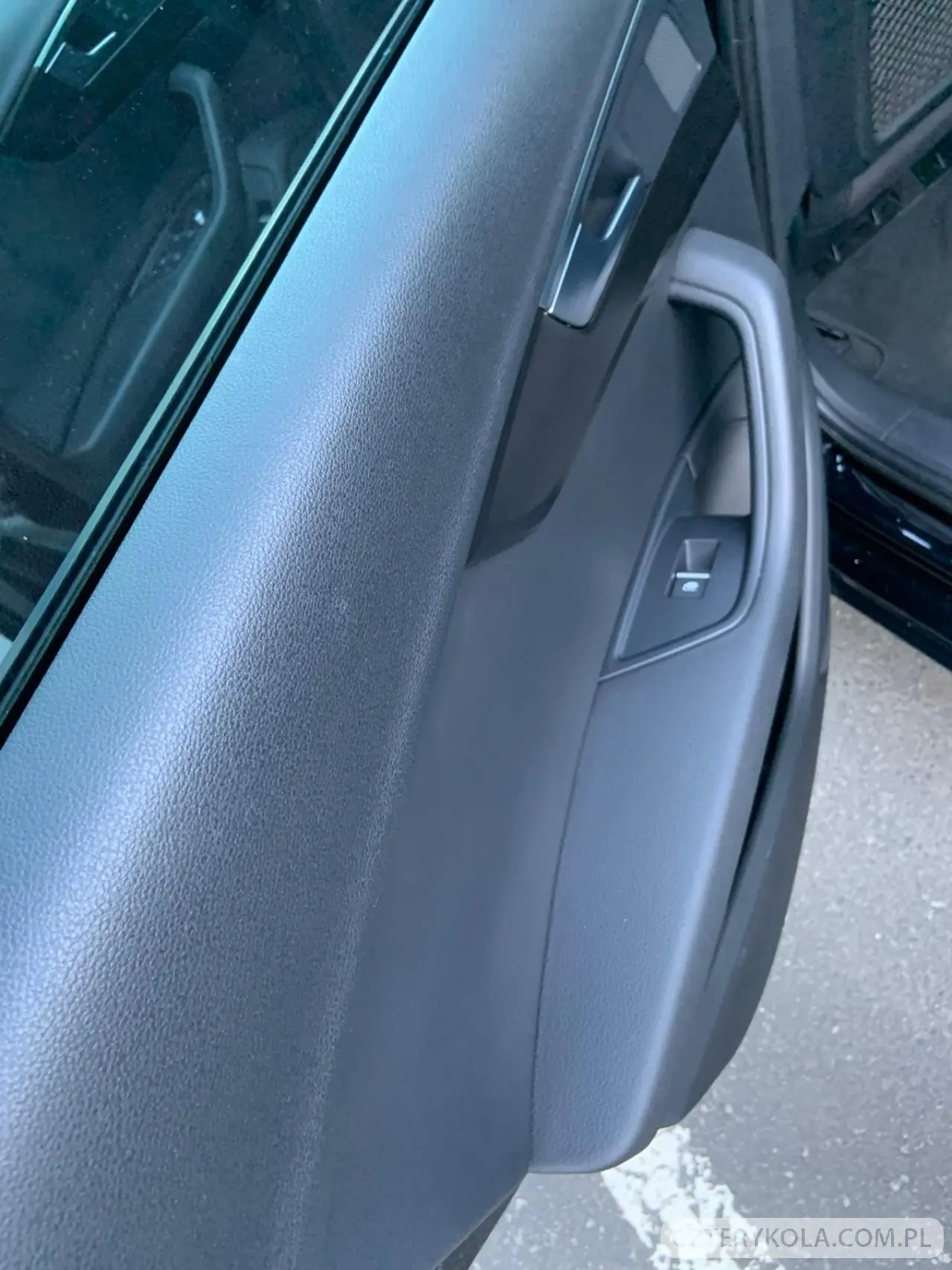 Audi- A4- 2016 