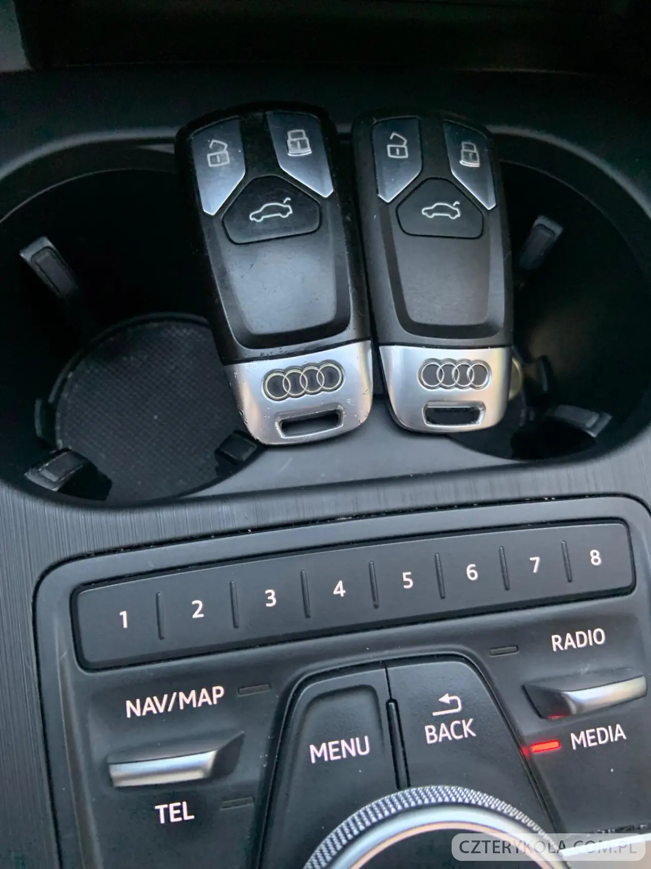 Audi- A4- 2016 