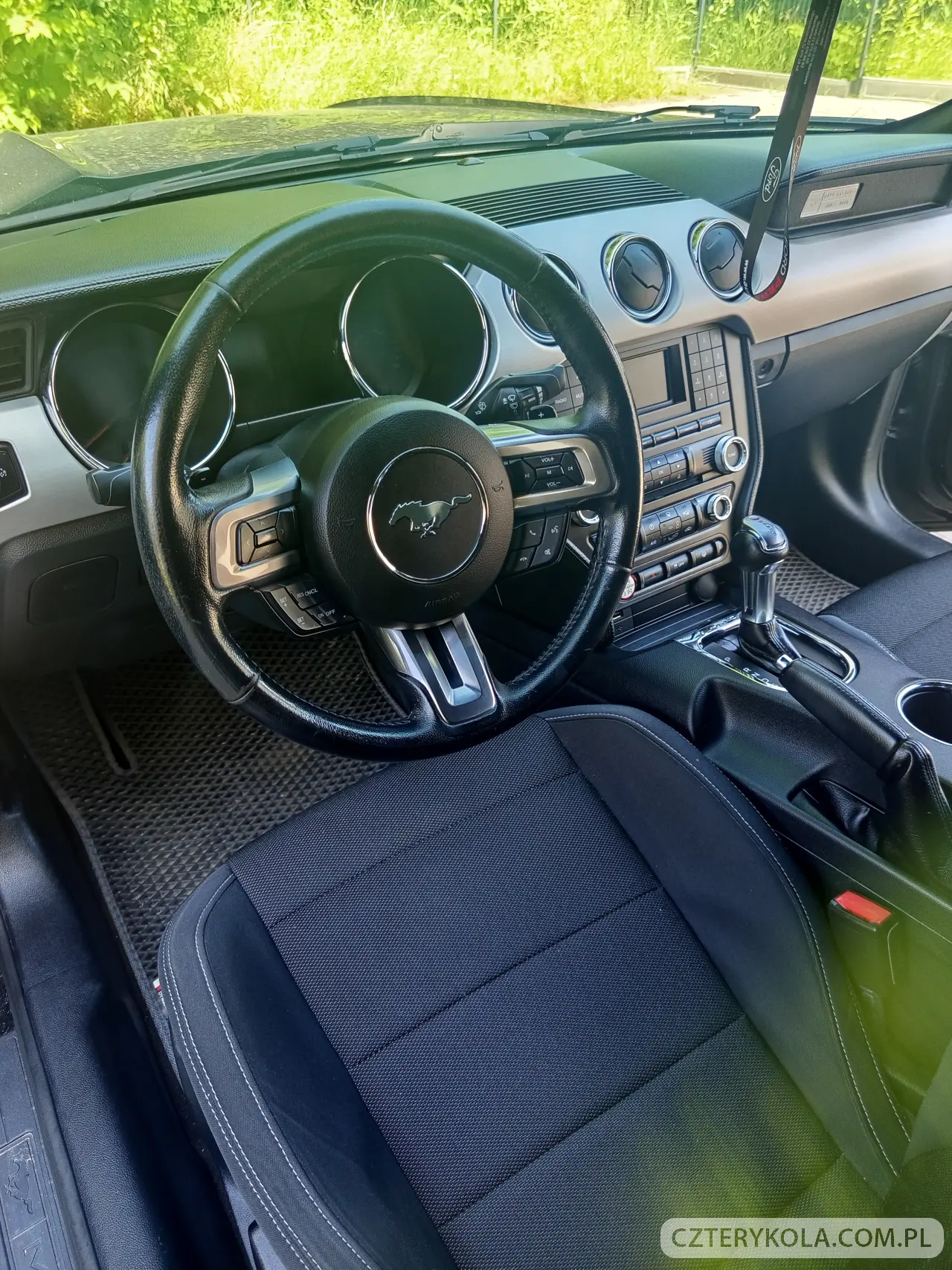 Ford- Mustang- 2016 