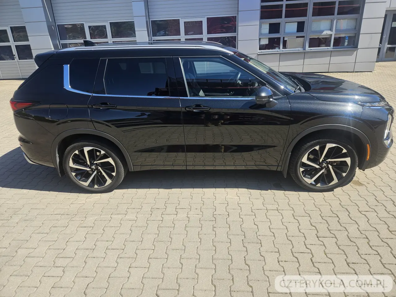 Mitsubishi- Outlander- 2022 