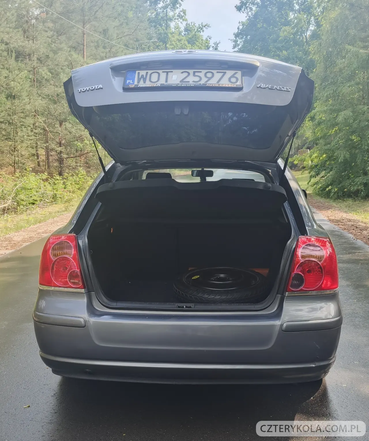 Toyota- Avensis- 2004 