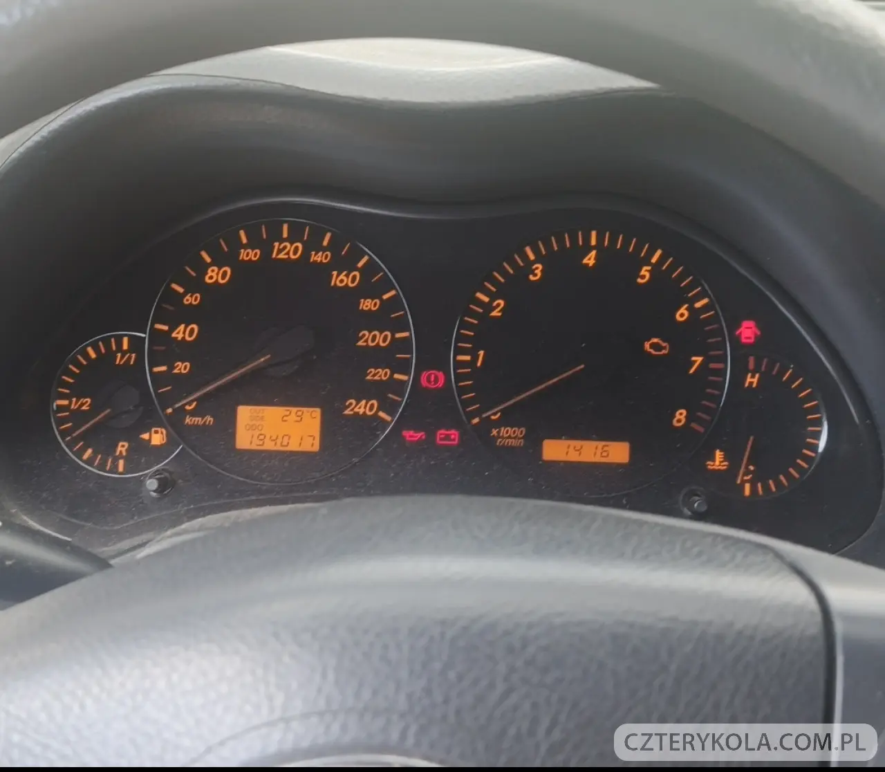 Toyota- Avensis- 2004 