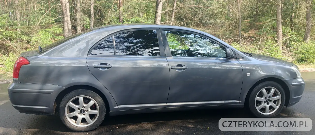 Toyota- Avensis- 2004 