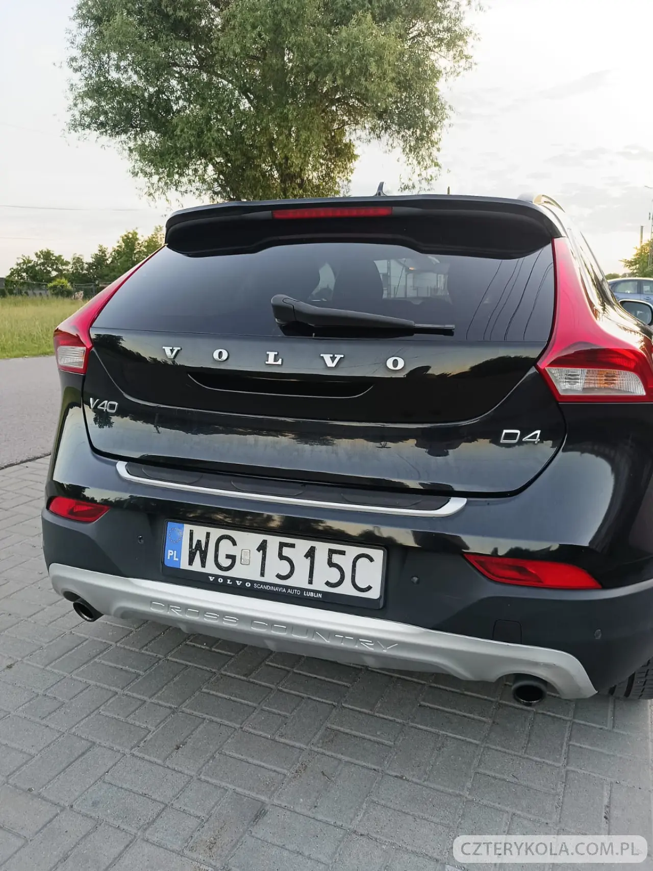 Volvo- V40- 2014 
