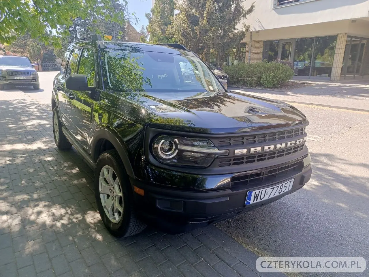 Ford- Bronco- 2021 