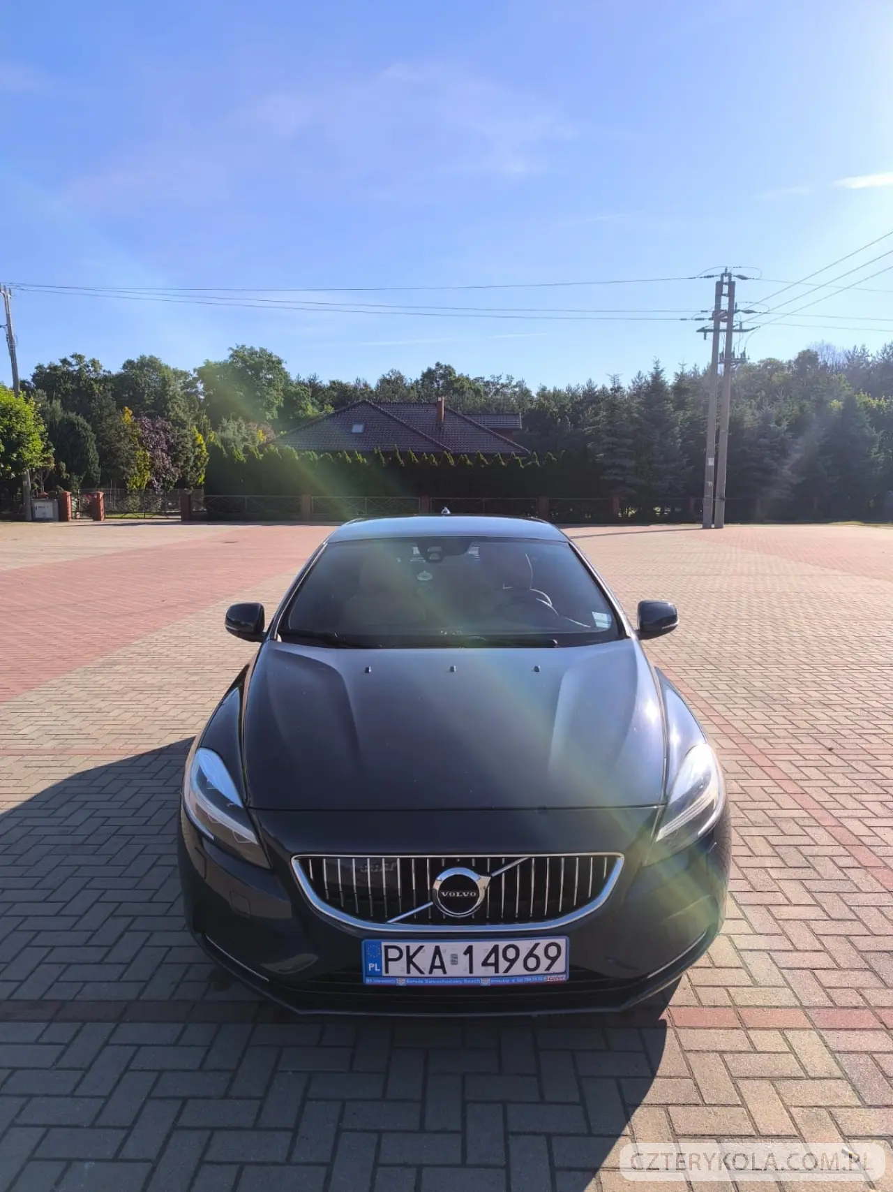 Volvo- V40- 2016 
