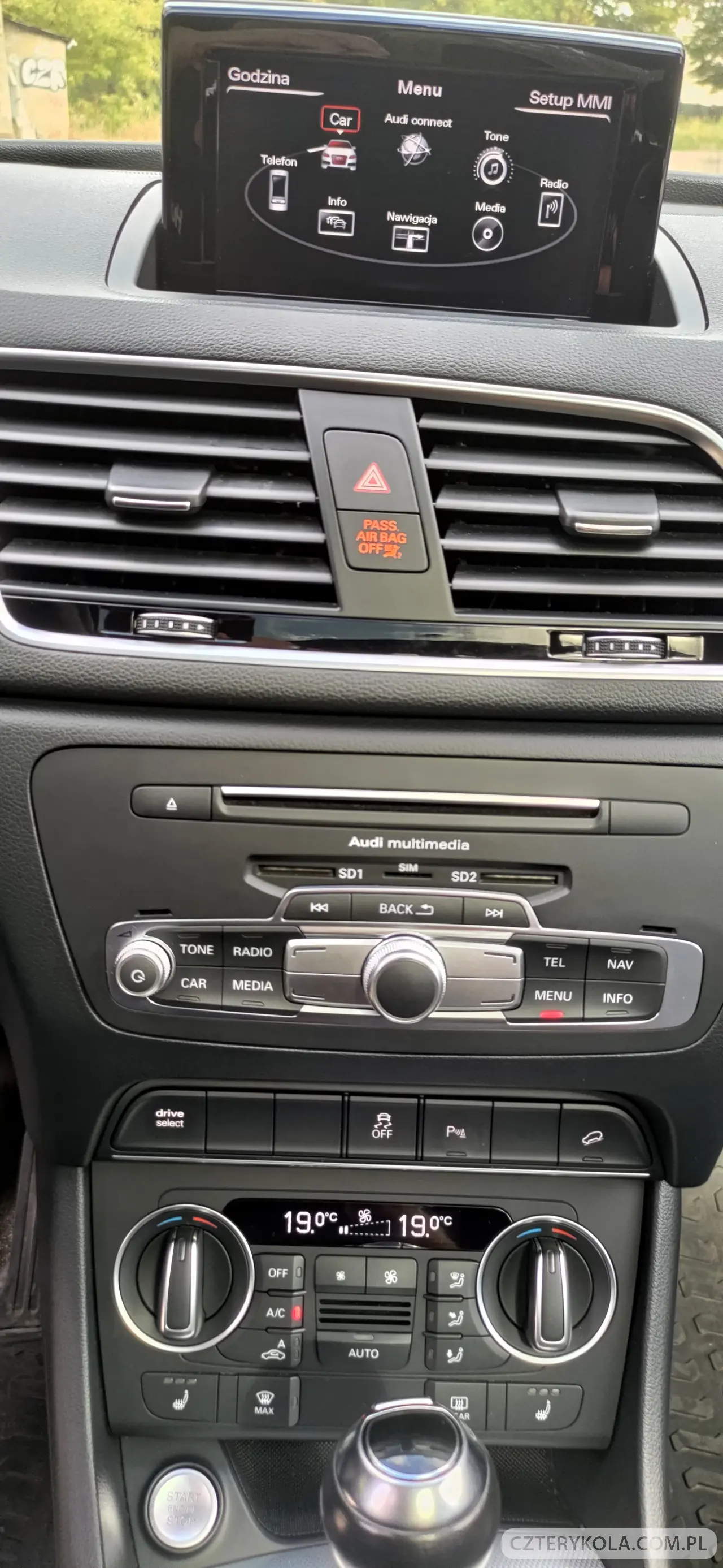 Audi- Q3- 2018 