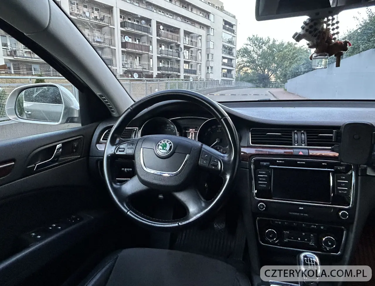 Skoda- Superb- 2011 