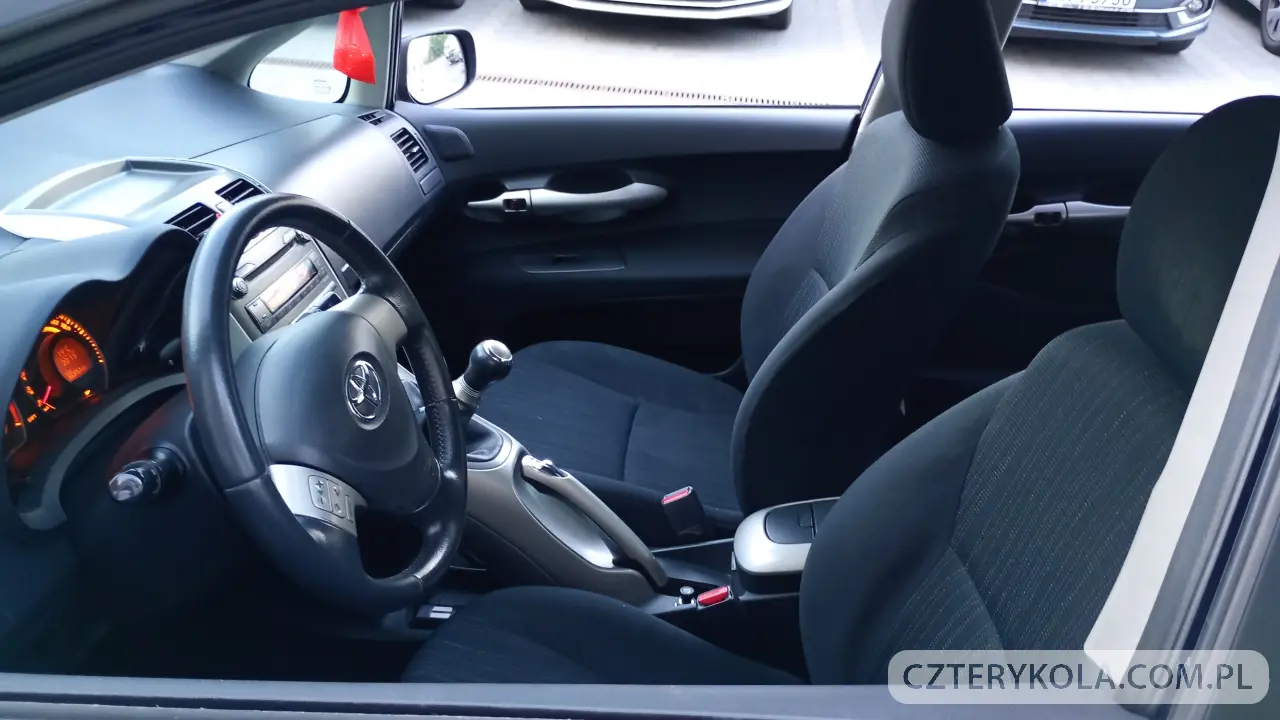 Toyota- Auris- 2007 