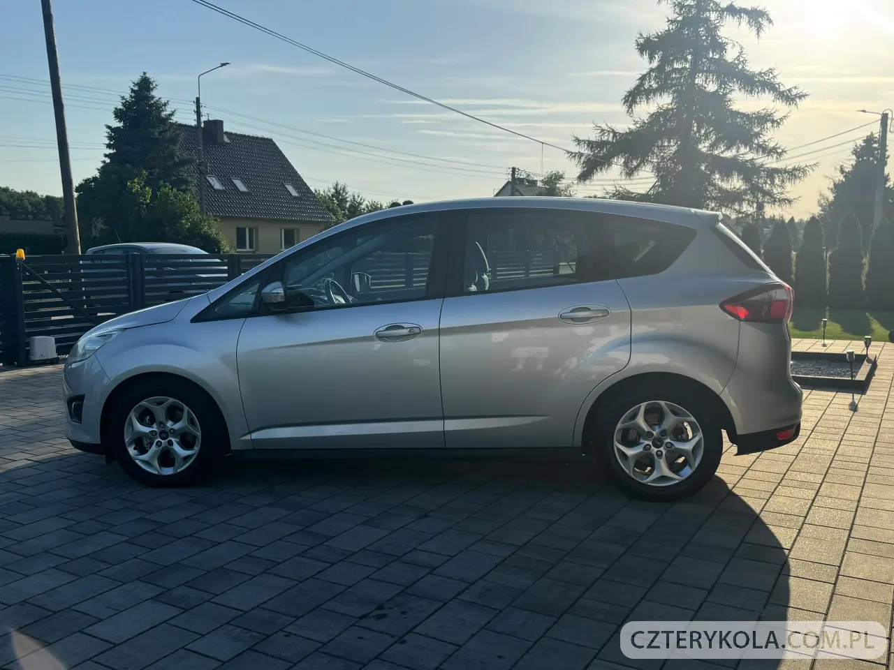 Ford- C-MAX- 2010 