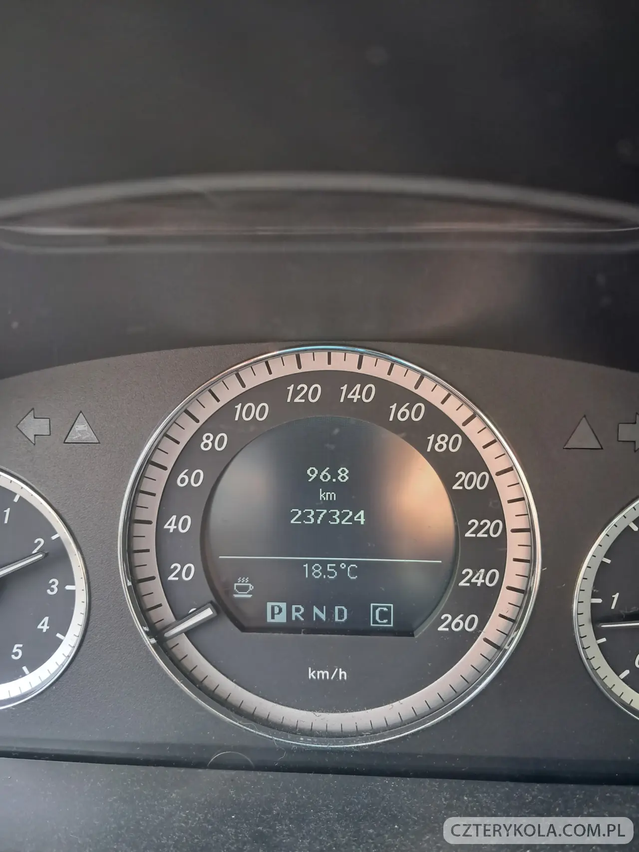 Mercedes-Benz- Klasa E- 2010 