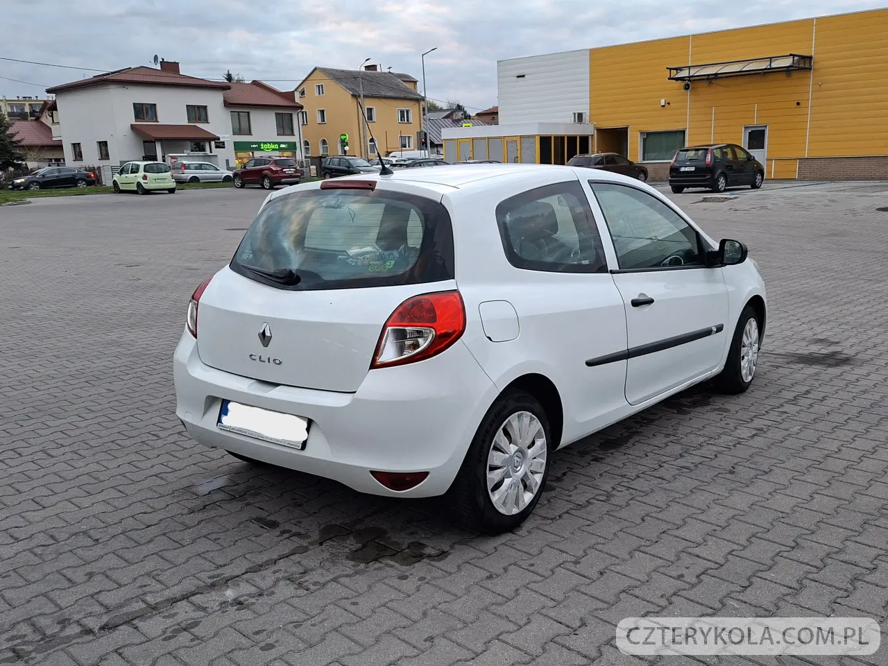 Renault- Clio- 2011 