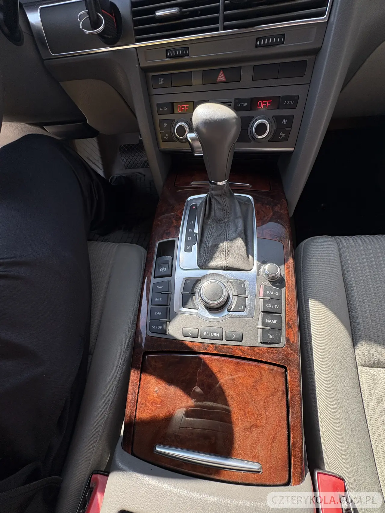Audi- A6- 2004 