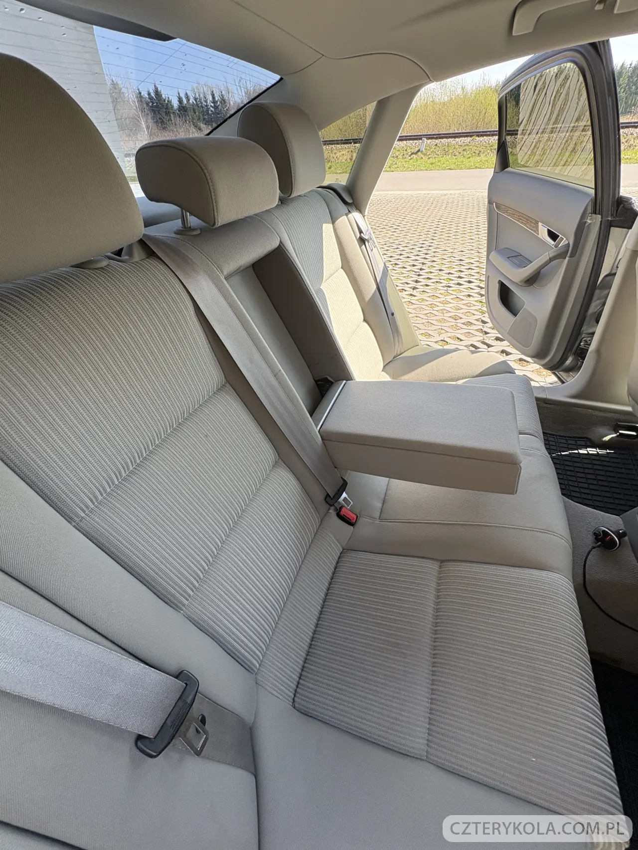 Audi- A6- 2004 