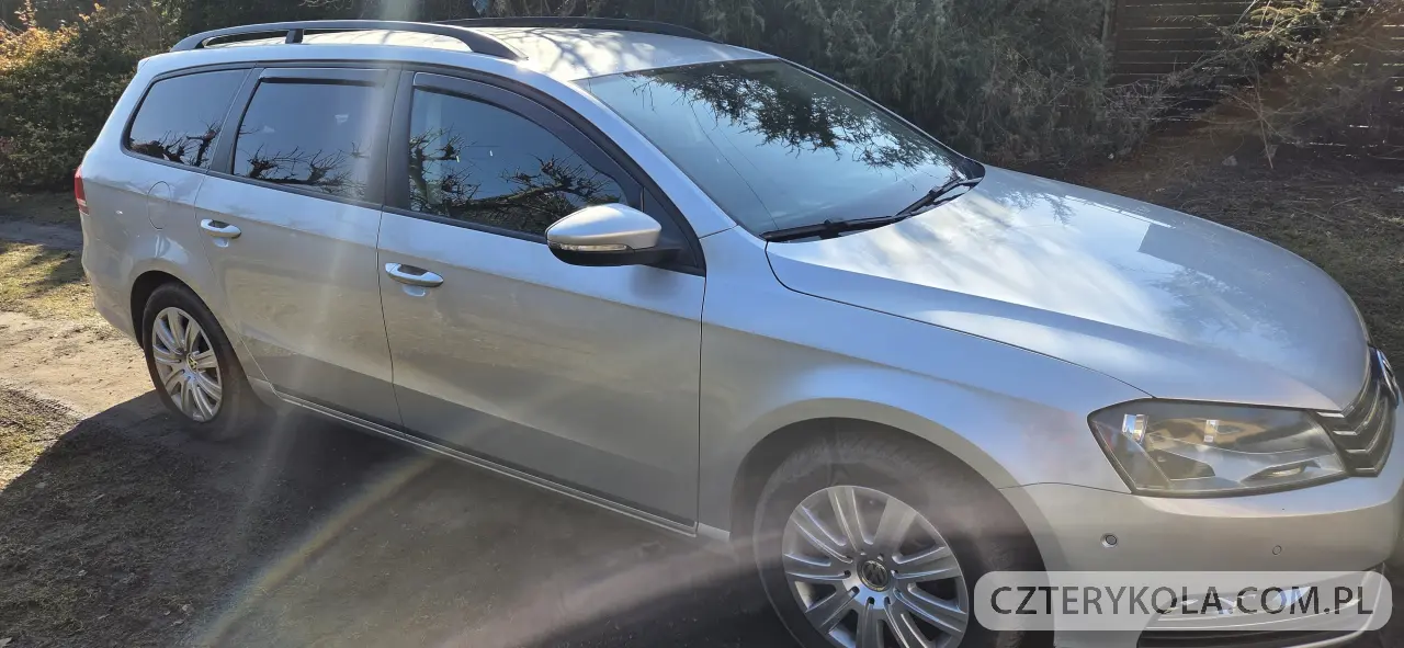 Volkswagen- Passat- 2011 