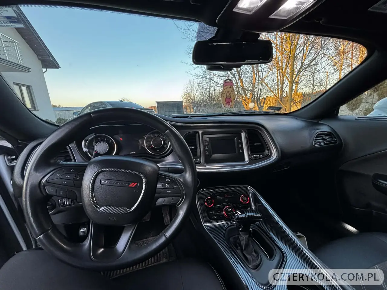 Dodge- Challenger- 2015 
