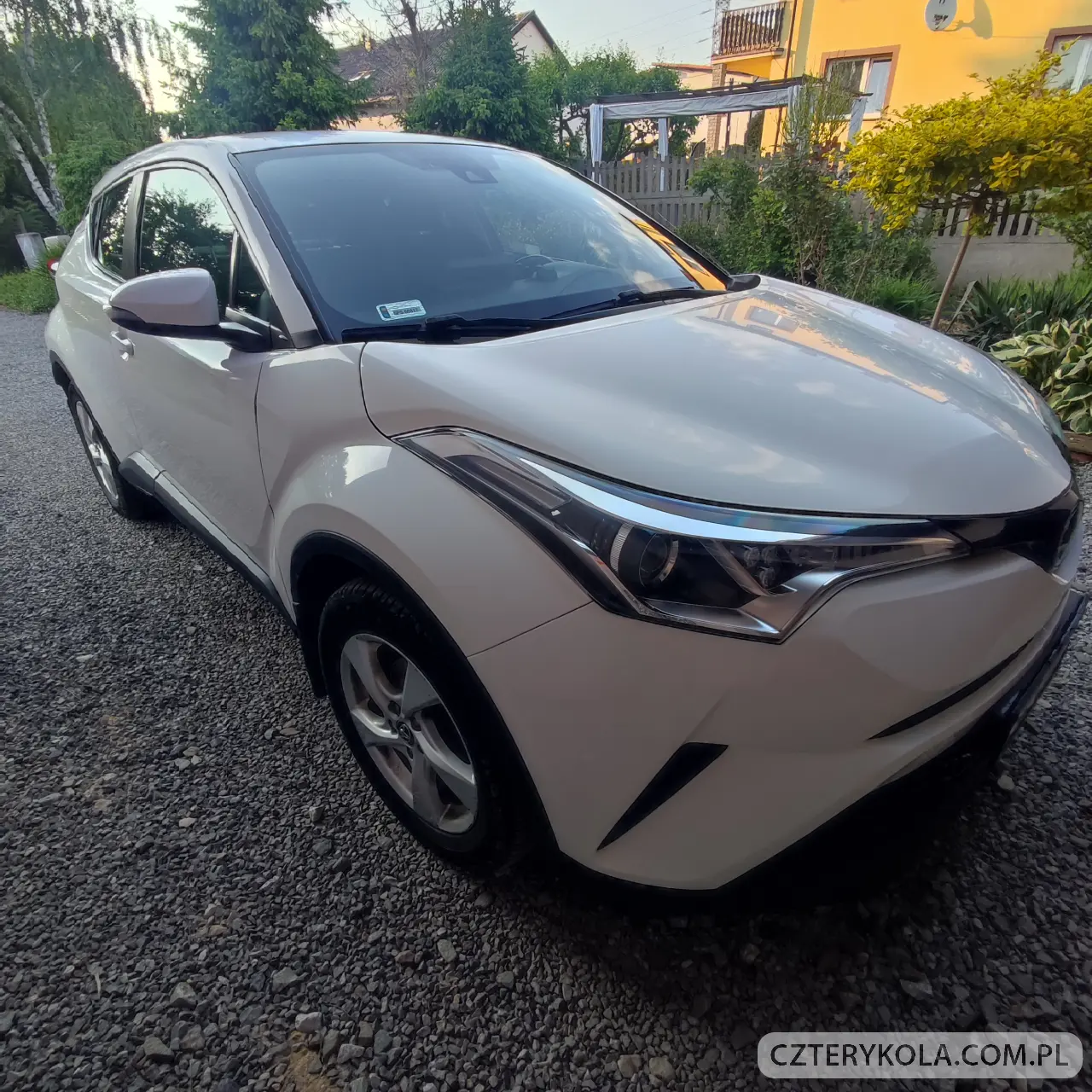 Toyota- C-HR- 2018 