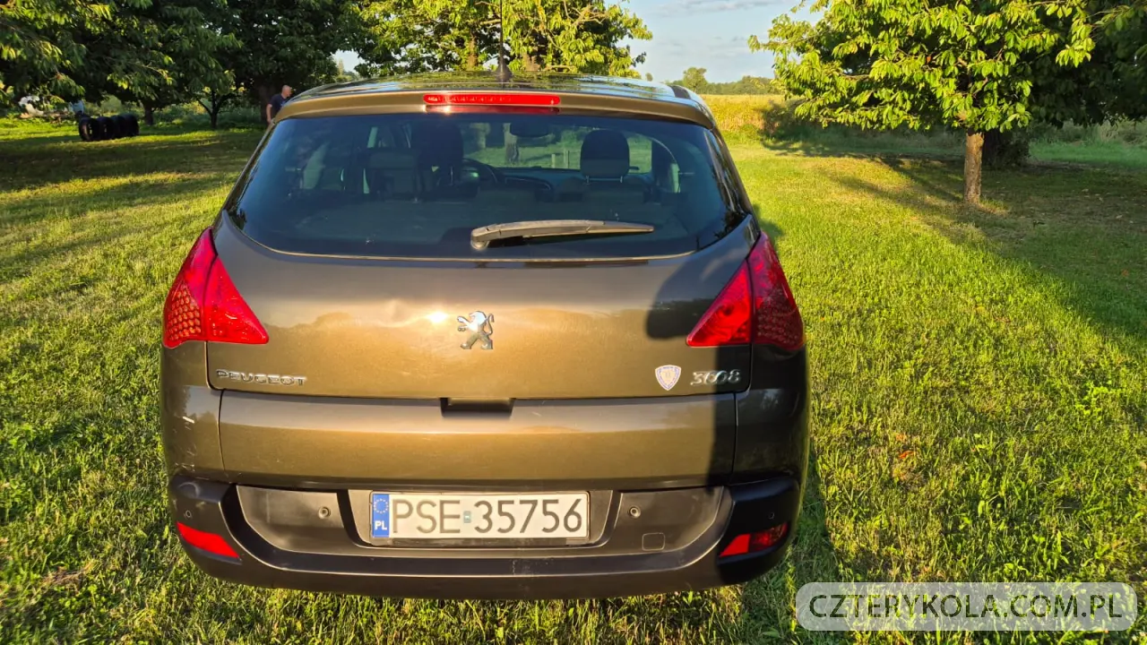 Peugeot- 3008- 2009 