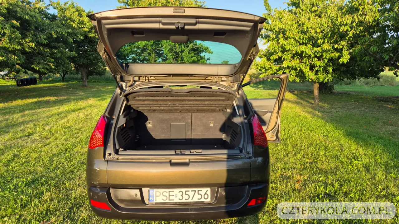 Peugeot- 3008- 2009 