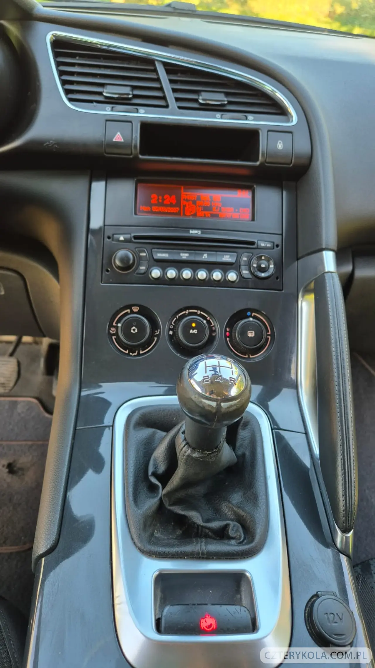 Peugeot- 3008- 2009 