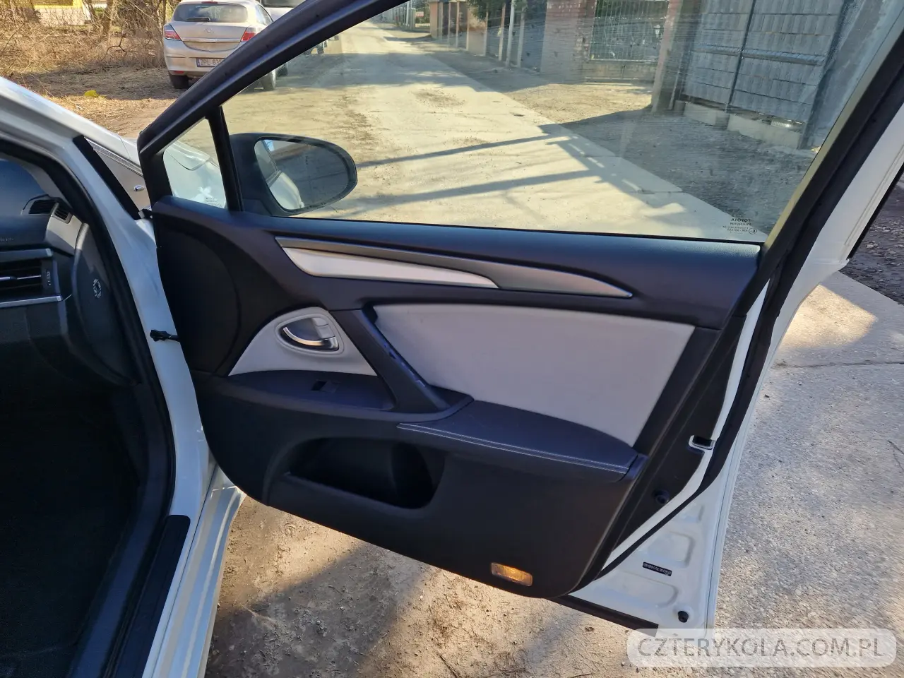 Toyota- Avensis- 2017 