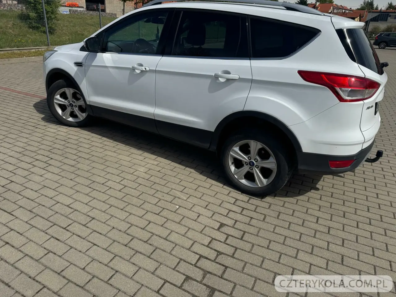 Ford- Kuga- 2015 
