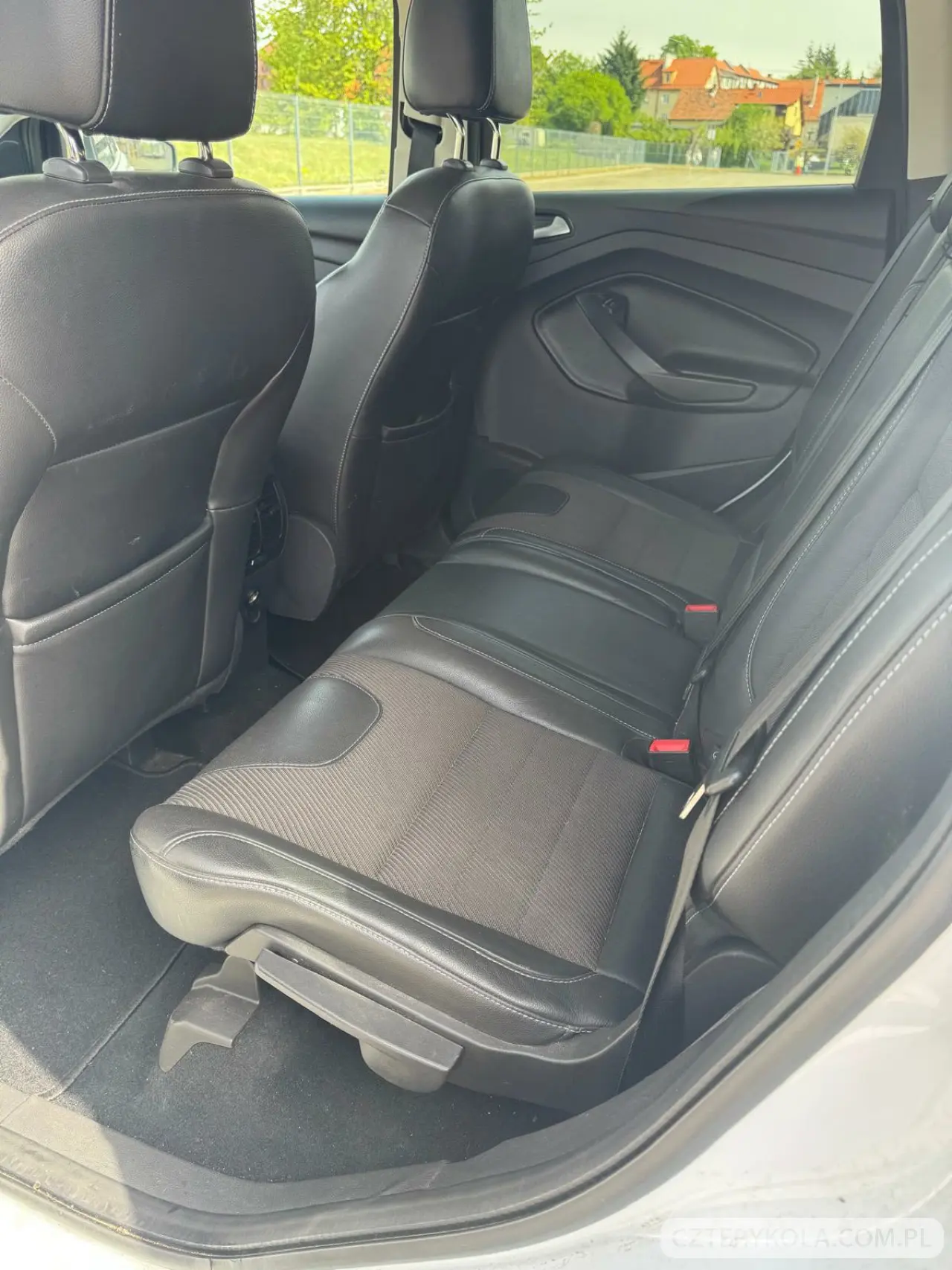 Ford- Kuga- 2015 