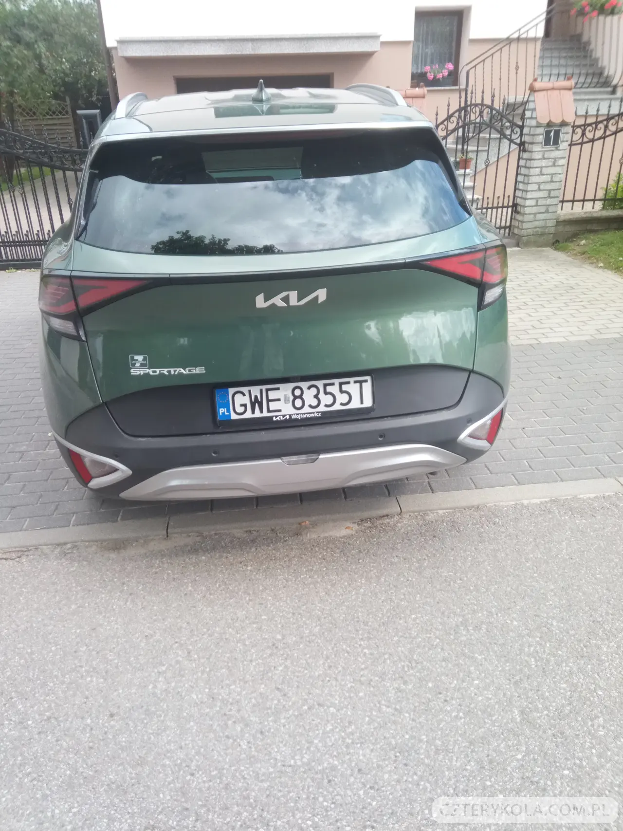 Kia- Sportage- 2023 