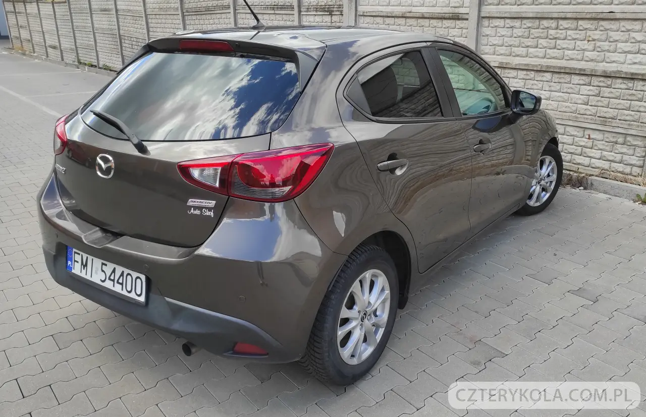 Mazda- 2- 2015 
