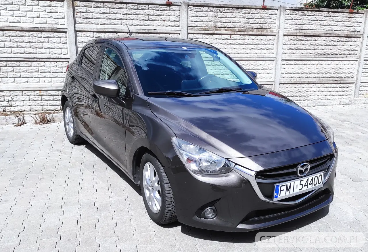 Mazda- 2- 2015 