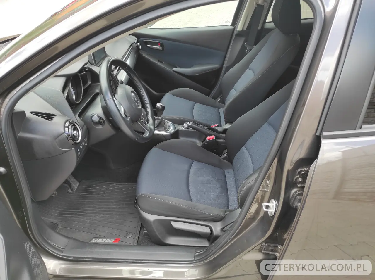 Mazda- 2- 2015 
