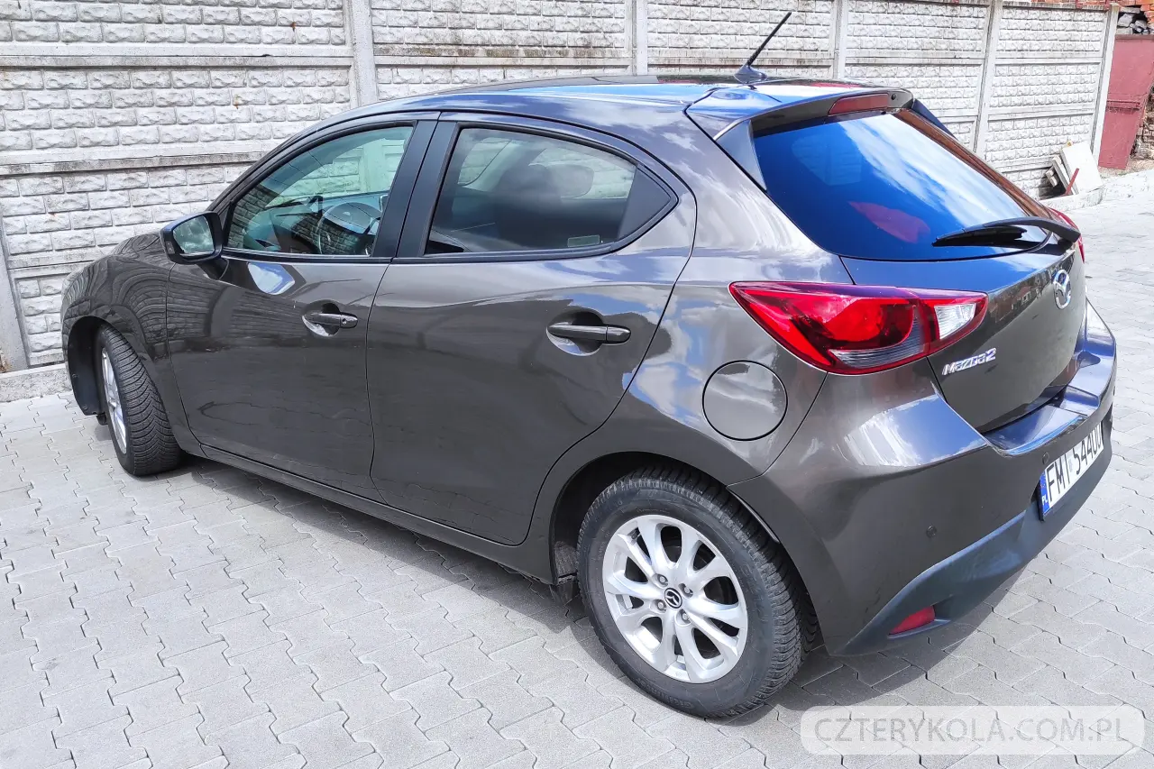 Mazda- 2- 2015 